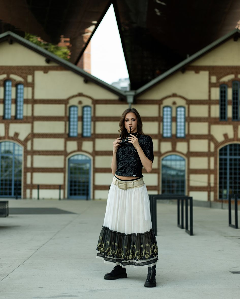125021 BLACK SEQUIN TOP - By Rieske image 1