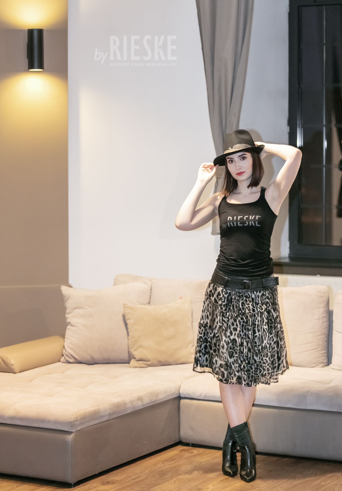 silk and leather skirt, silk skirt with leather yoke and belt, leopard pattern skirt, animal pattern skirt, skirt with yoke and Italian leather belt, skirt made of natural leather and silk chiffon