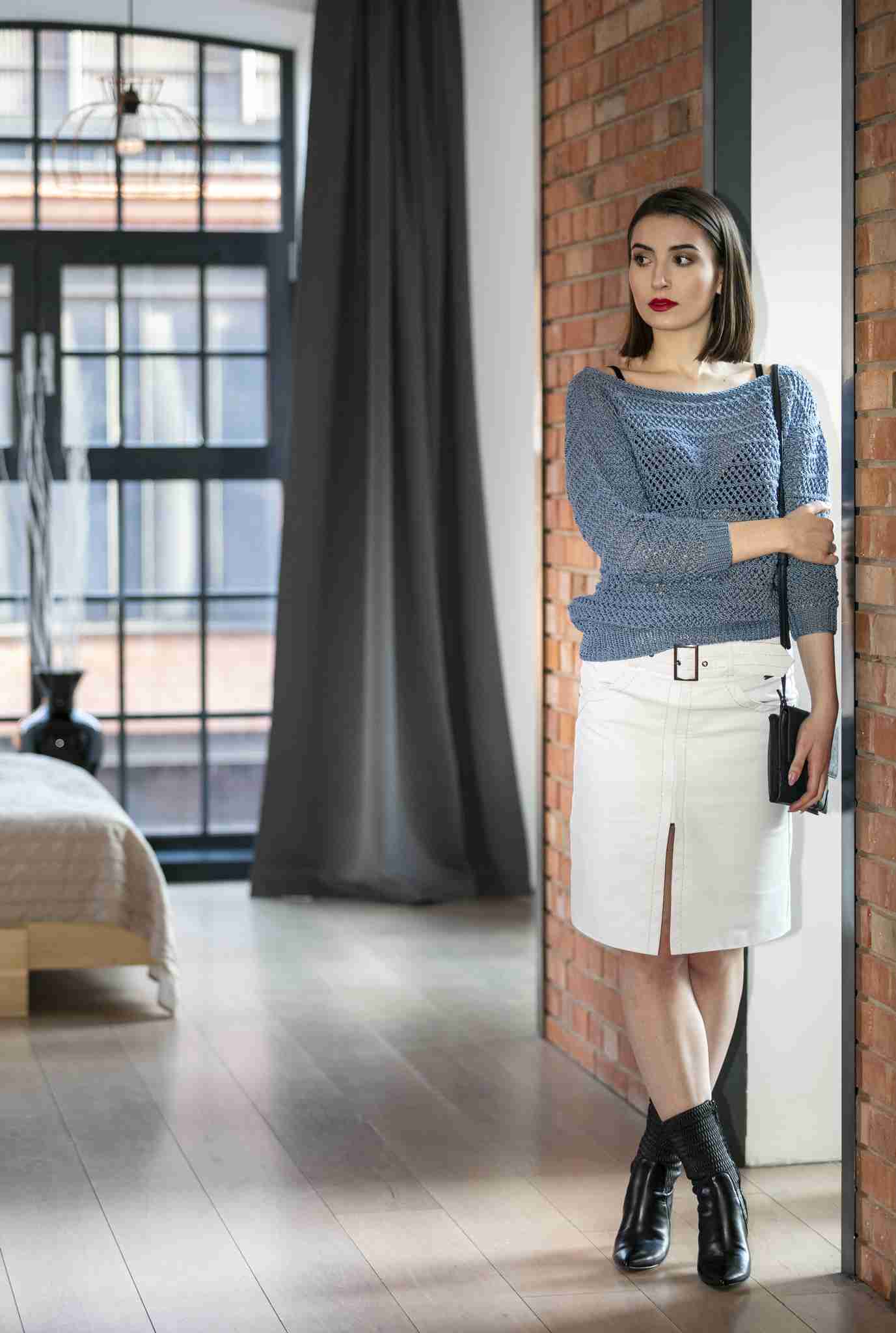 leather pencil skirt, leather skirt with leather strap, white leather skirt, white Italian leather skirt, white natural leather skirt, premium skirt