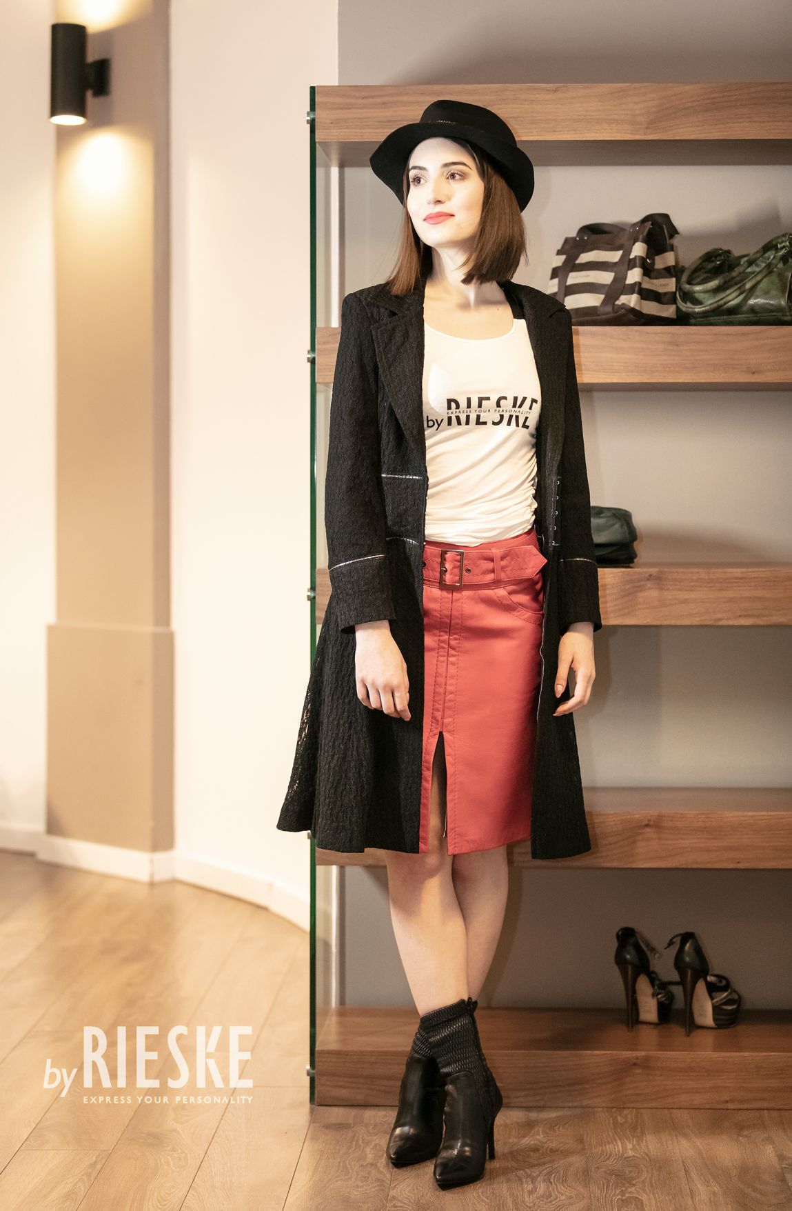 leather pencil skirt, leather skirt with leather strap, red leather skirt, red Italian leather skirt, red natural leather skirt, premium skirt