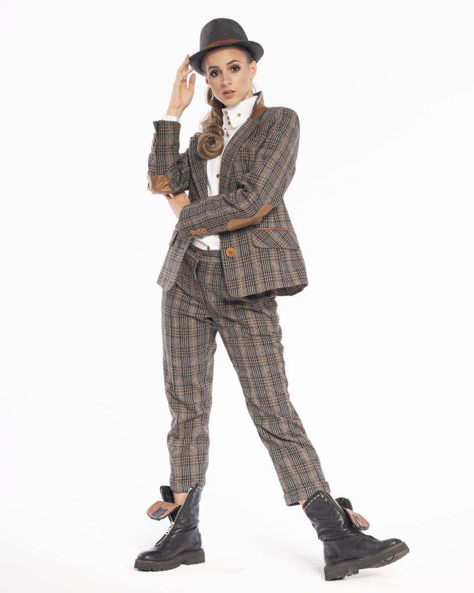 check pants, gray check pants, crease pants, elegant pants, women's suit