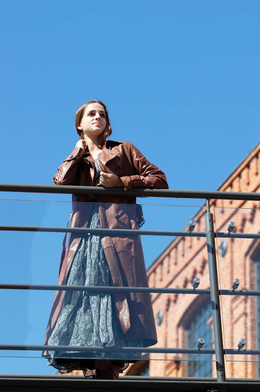 womens trech coat, trench coat made of disressed leather, brown trench coat, trench coat made of leather of Italian origin, trench coat with aging effect, leather coat, leather trench coat by rieske