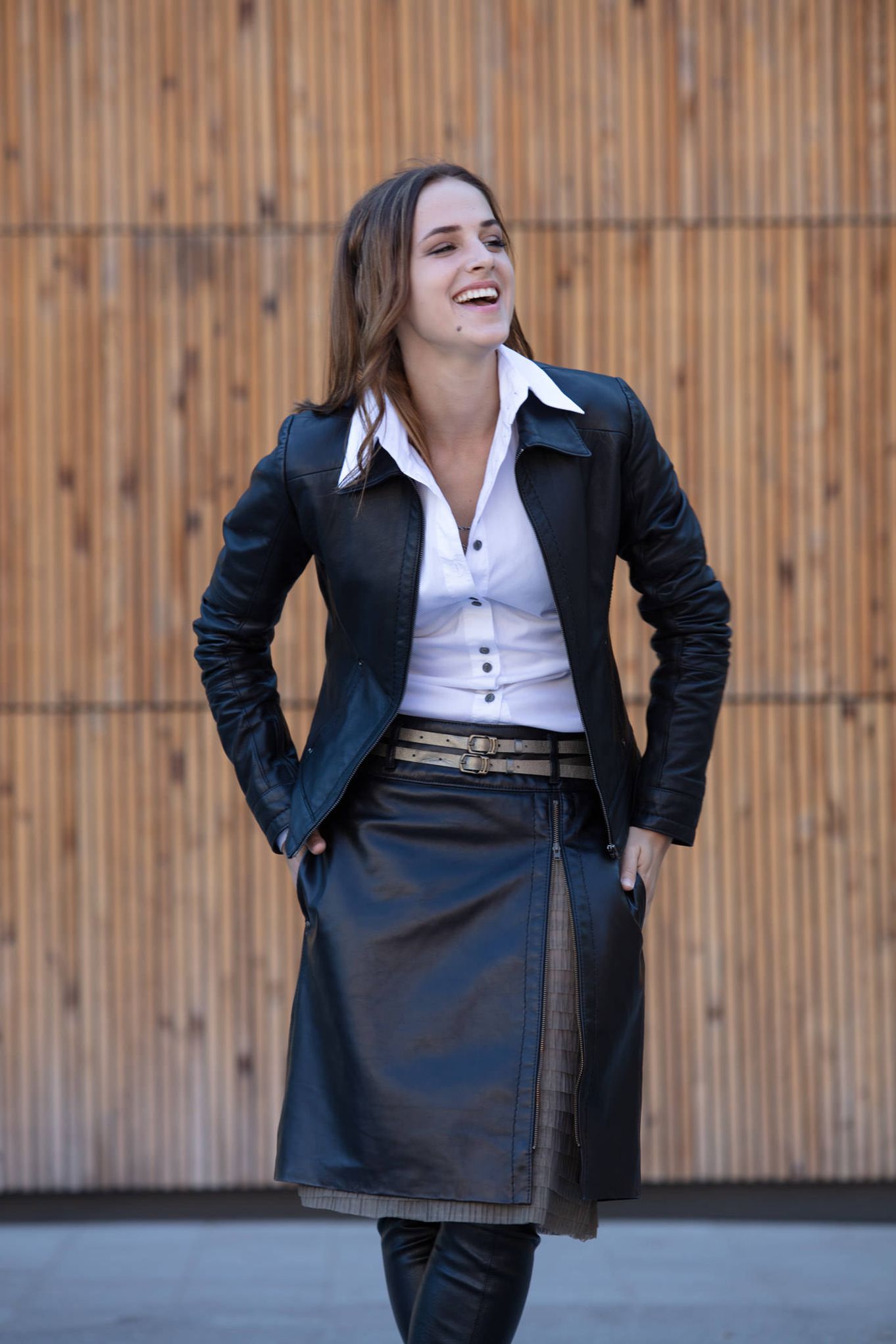 leather skirt, leather skirt with 2 narrow belts, black leather skirt, black leather skirt with underskirt, skirt made of Italian leather, skirt natural leather, black skirt natural leather, leather skirt with tulle underskirt