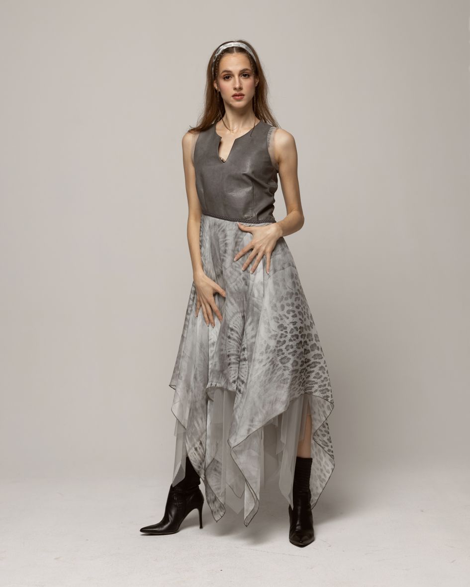 asymmetric silk and leather dress, silk dress with a leather top, asymmetric silk dress, gray silk dress, silk chiffon and natural leather dress for the summer, perfect wedding dress