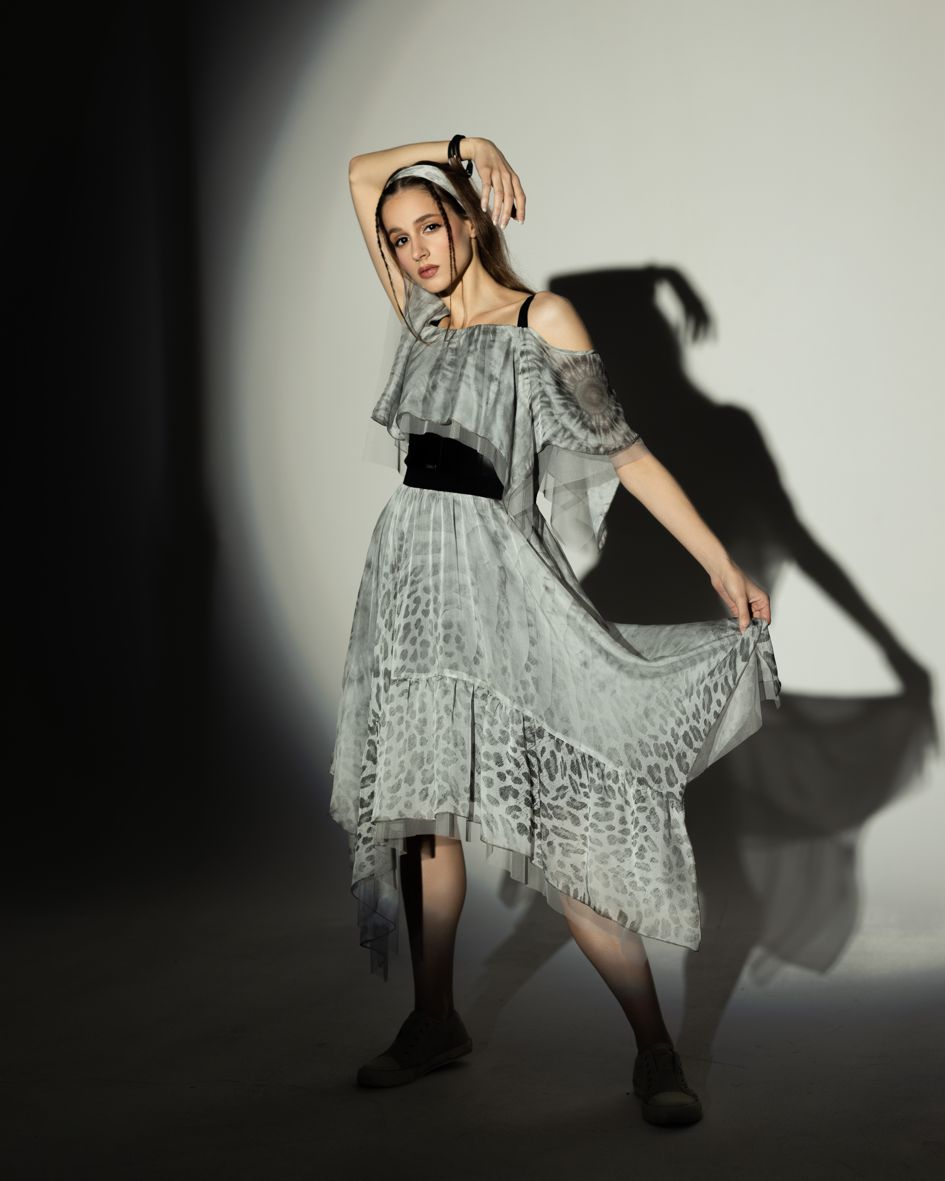 silk and leather dress, silk dress with leather corset and frills, silk boho dress, gray dress with frills, silk chiffon and natural leather dress for summer, perfect wedding dress