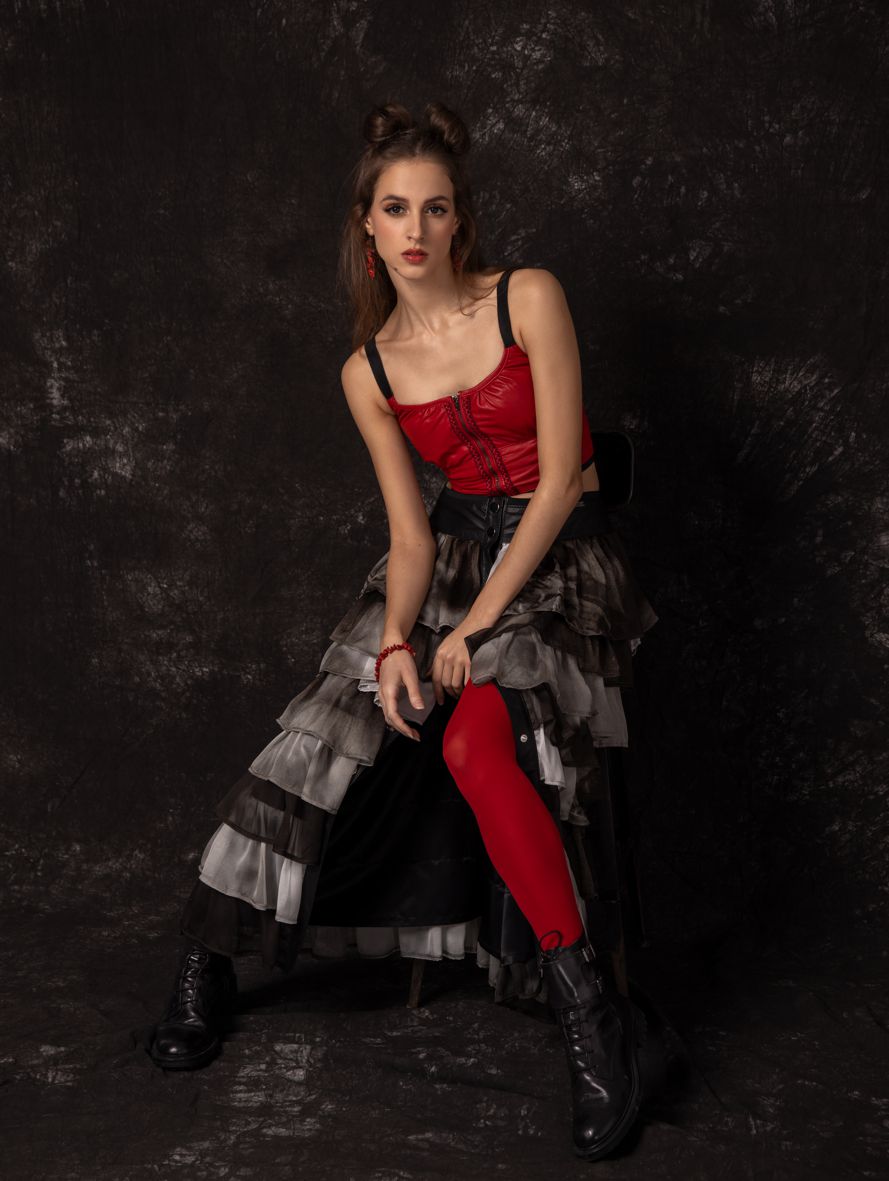 maxi skirt in silk and leather, silk skirt with leather yoke and frills, skirt with frills b & w, maxi skirt, long skirt with yoke in natural leather and silk chiffon, maxi skirt b & w, maxi silk skirt, skirt b & w