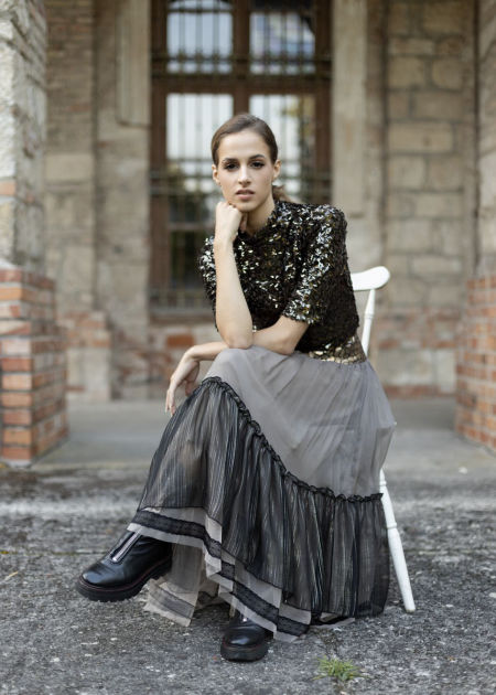 124010 Brown Sequin Top