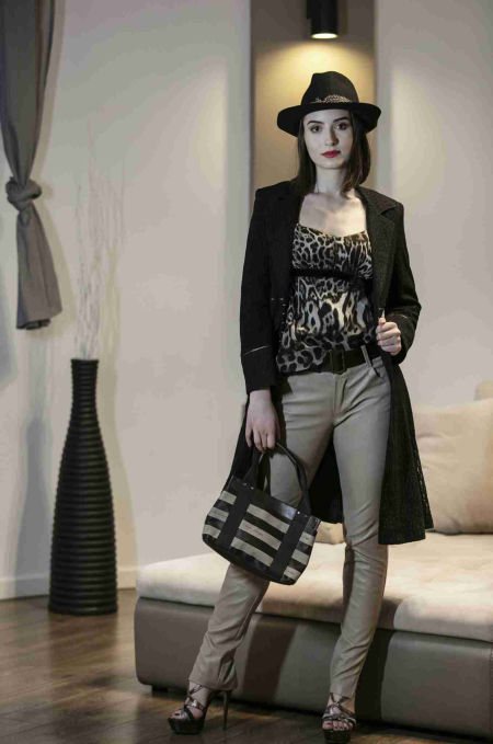 119016 Leopard Silk Top