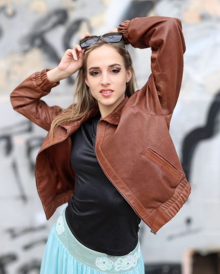126008 Cognac Leather Bomber Jacket – Neris